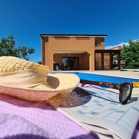 Eden Porec Villa *